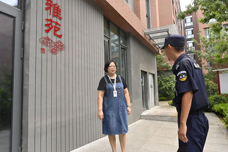 校园安全无小事，放学路上也“风景”